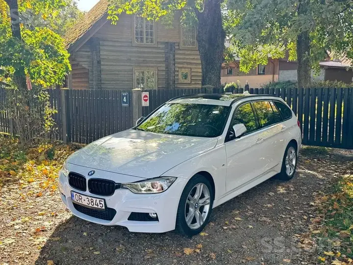 BMW 330D 2013 photo 2