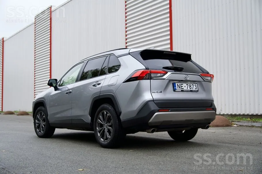 Toyota Rav4 2022 photo 3