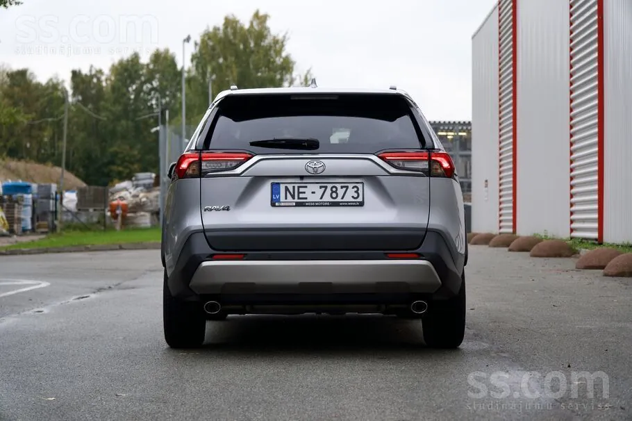 Toyota Rav4 2022 photo 4