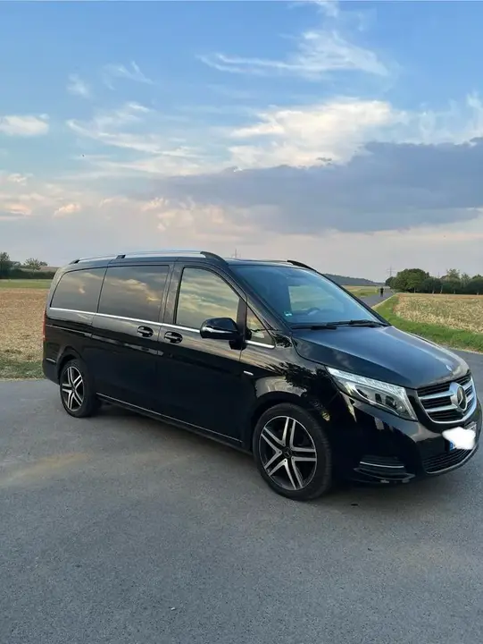 Mercedes-Benz V250