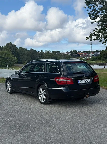 Mercedes-Benz E200 2010 photo 4