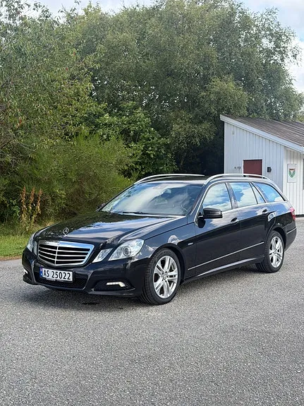 Mercedes-Benz E200 2010 photo 2