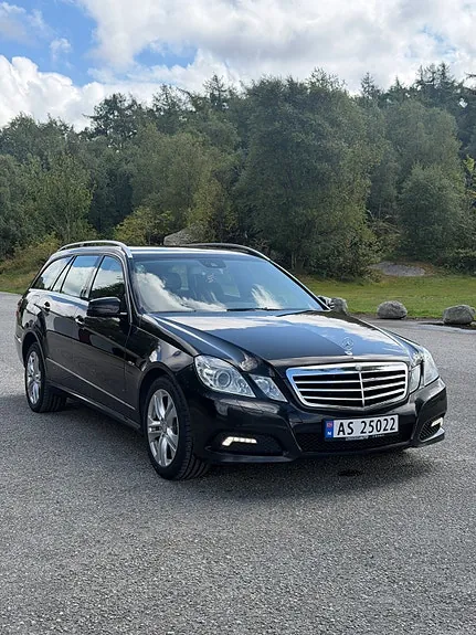 Mercedes-Benz E200