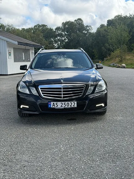 Mercedes-Benz E200 2010 photo 3