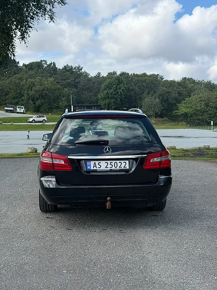 Mercedes-Benz E200 2010 photo 5