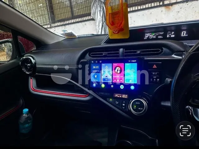 Toyota Aqua 2015 photo 2
