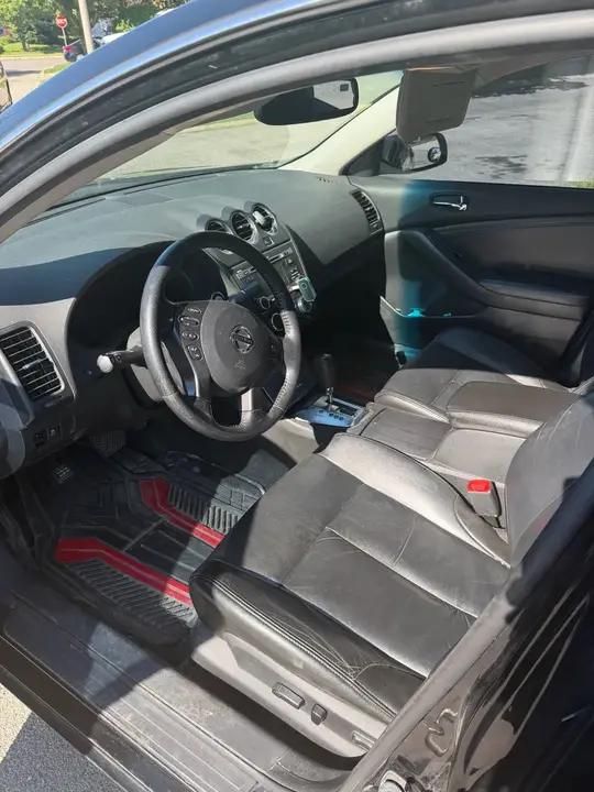 Nissan Altima 2011 photo 3