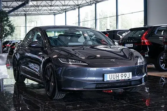 Tesla Model 3 2024 photo 3