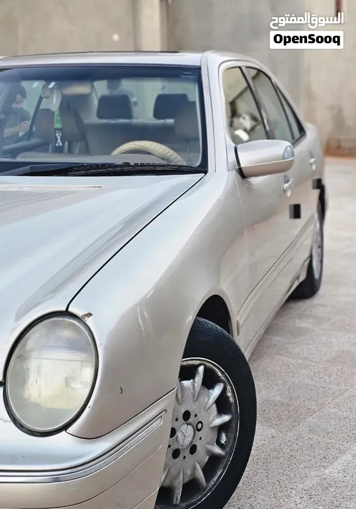 Mercedes-Benz E-Class 2001 photo 5