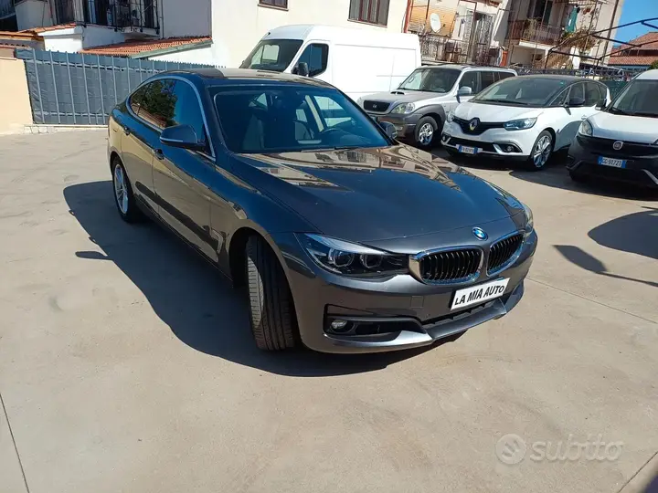 BMW 320D 2017 photo 2