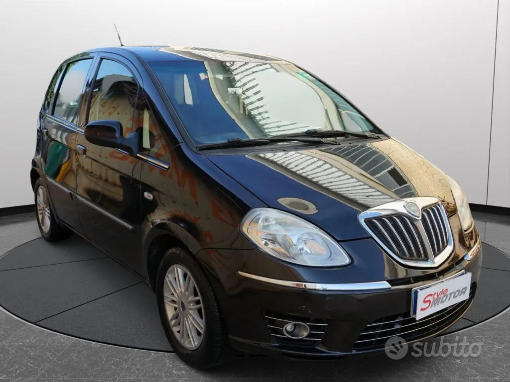 Lancia Musa 2010 photo 4