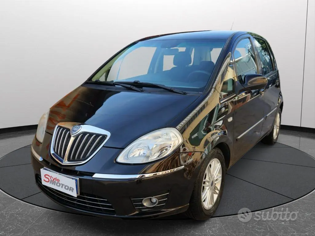 Lancia Musa 2010 photo 2
