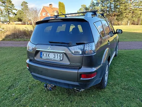 Mitsubishi Outlander 2010 photo 3