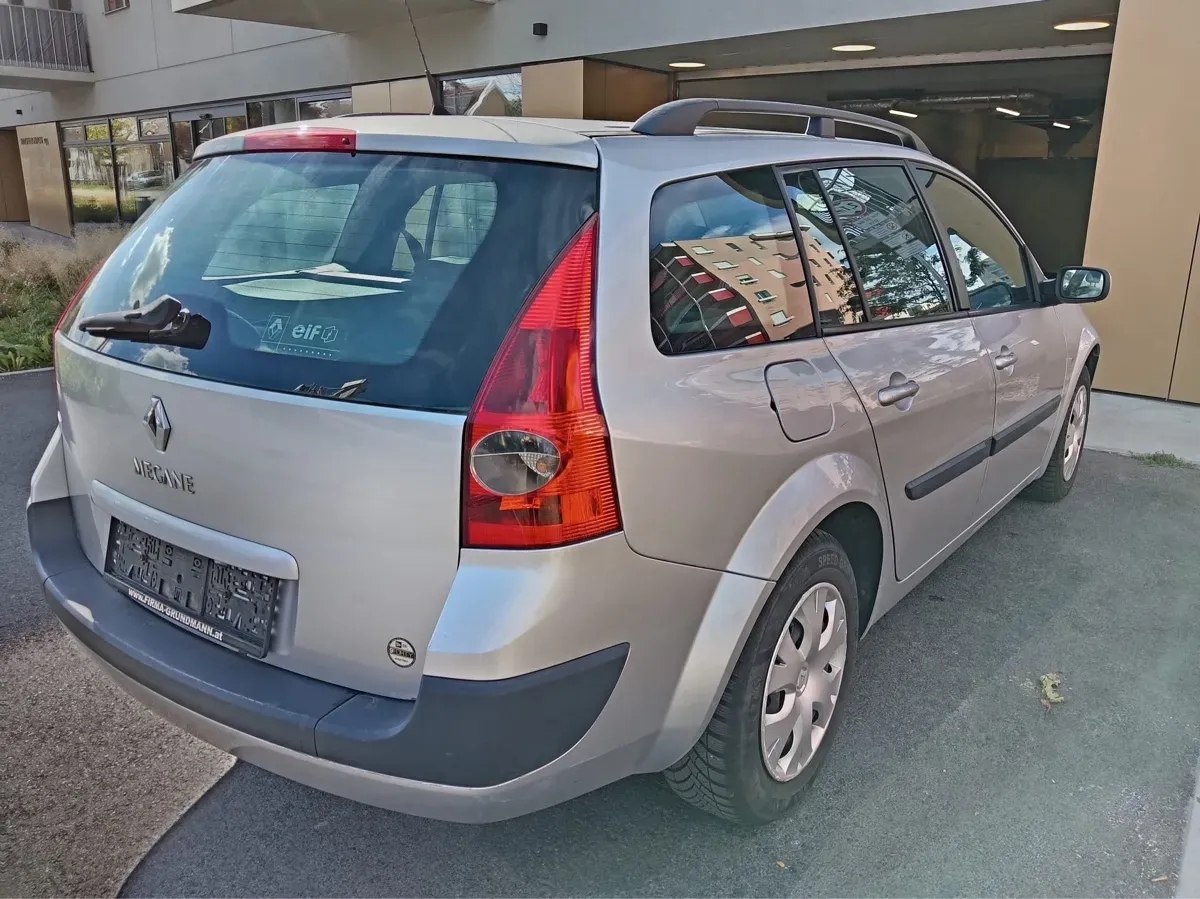 Renault Mégane 2005 photo 2