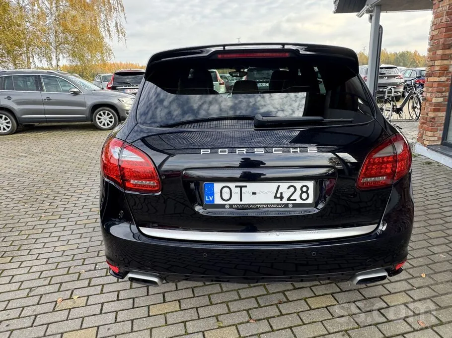 Porsche Cayenne 2012 photo 5