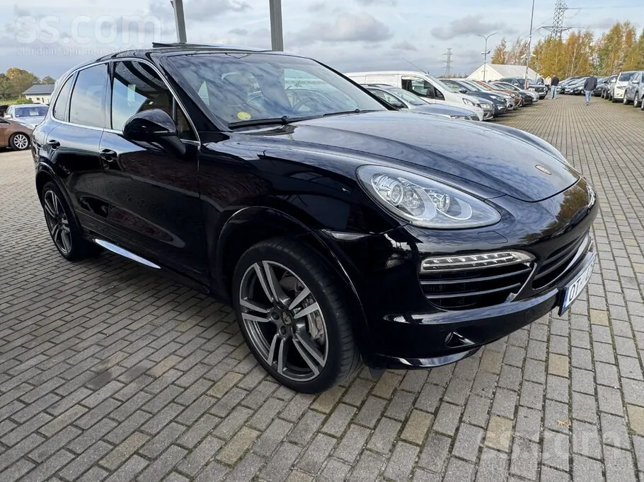Porsche Cayenne 2012 photo 3