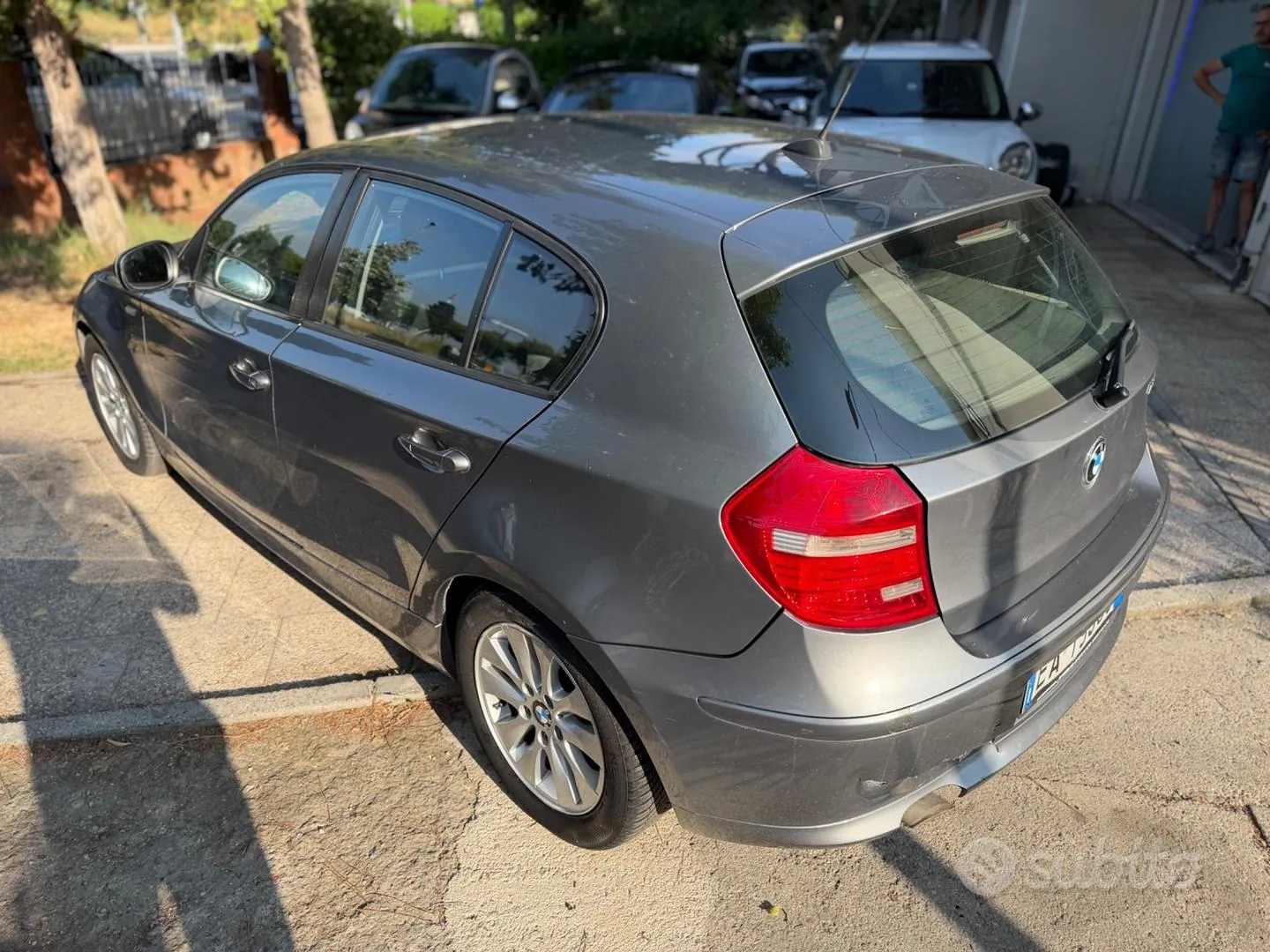 BMW 118 2010 photo 4