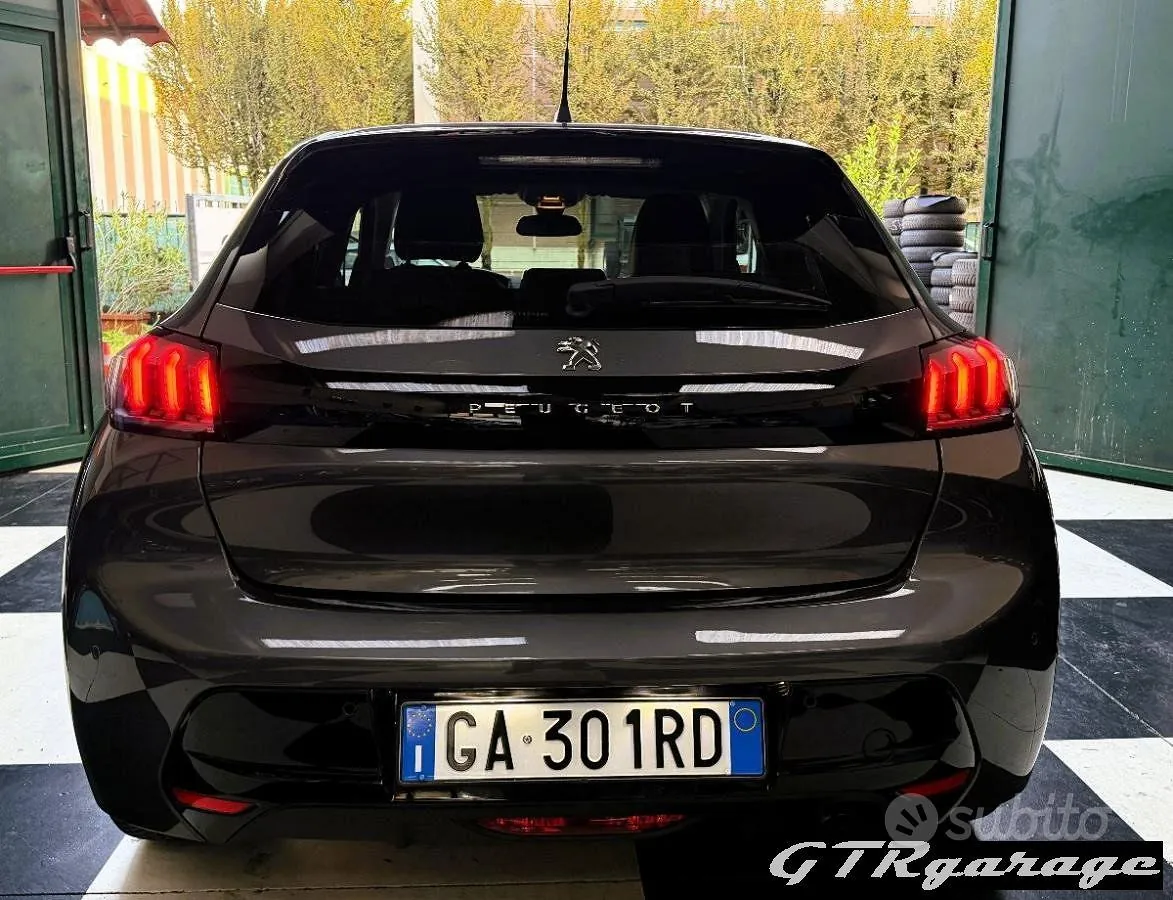 Peugeot 208 2020 photo 5
