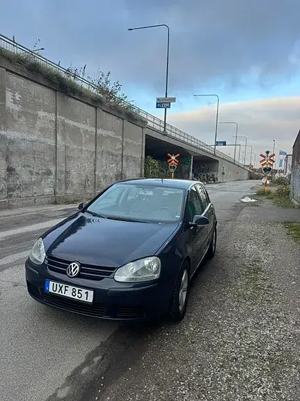 Volkswagen Golf 5 2004 photo 2
