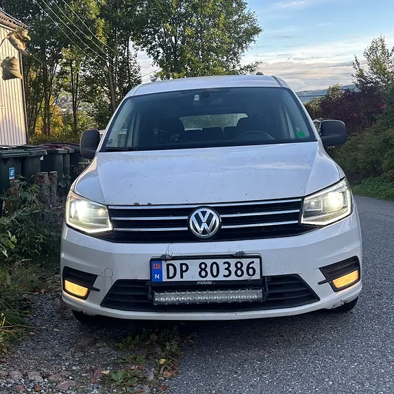 Volkswagen Caddy Maxi 2016 photo 2