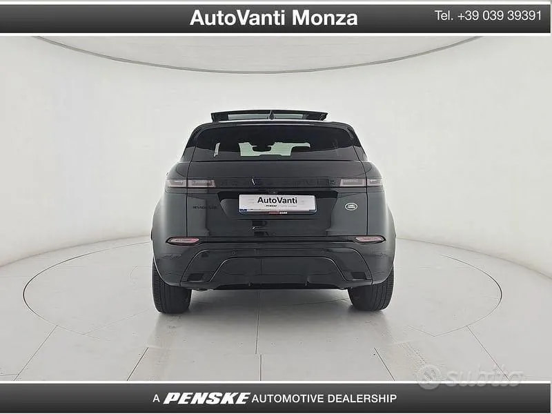 Land Rover Range Rover Evoque 2024 photo 4