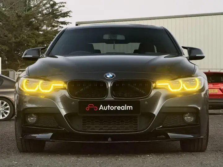 BMW 3 Series 2015 photo 2