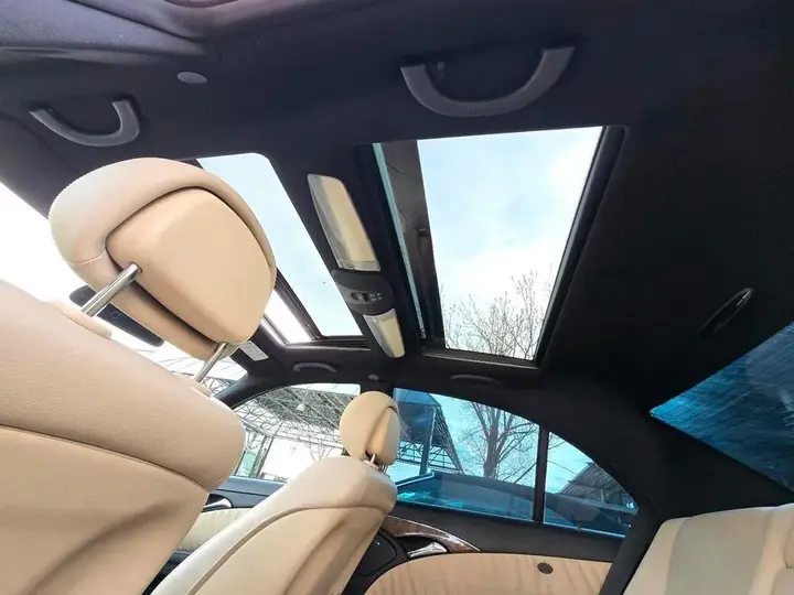 Mercedes-Benz E500