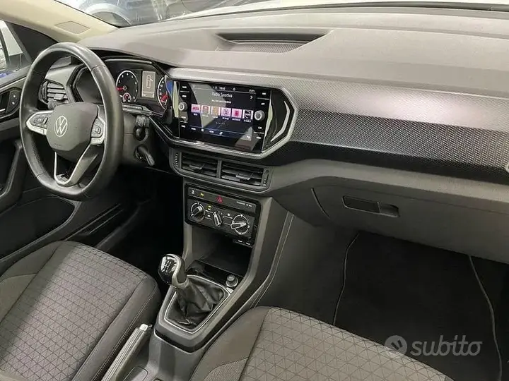 Volkswagen T-Cross 2023 photo 3