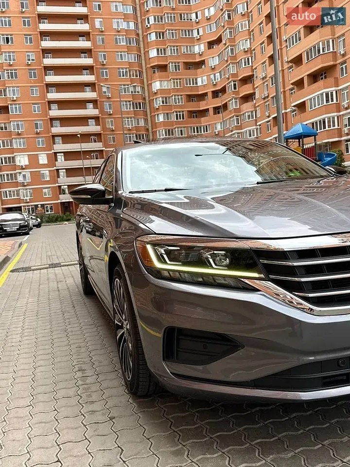 Volkswagen Passat 2021 photo 5
