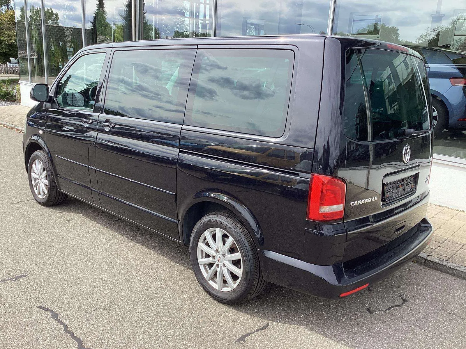 Volkswagen T5 Caravelle 2014 photo 2