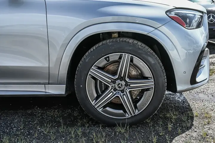 Mercedes-Benz Gle 2026 photo 4