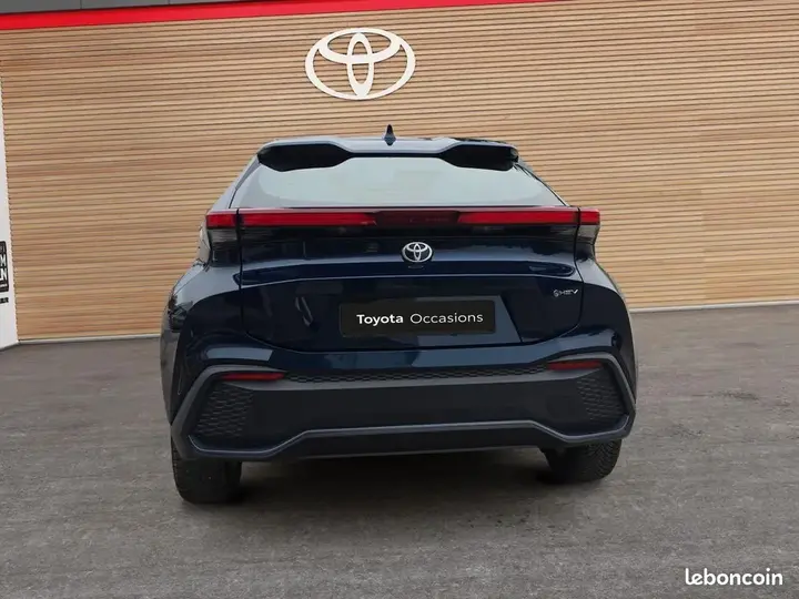 Toyota C-Hr 2025 photo 4