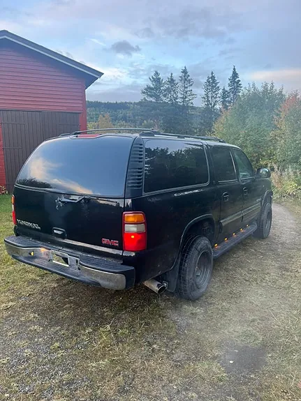 GMC Yukon 2002 photo 3