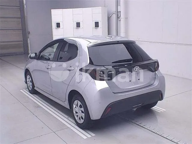 Toyota Yaris 2024 photo 2