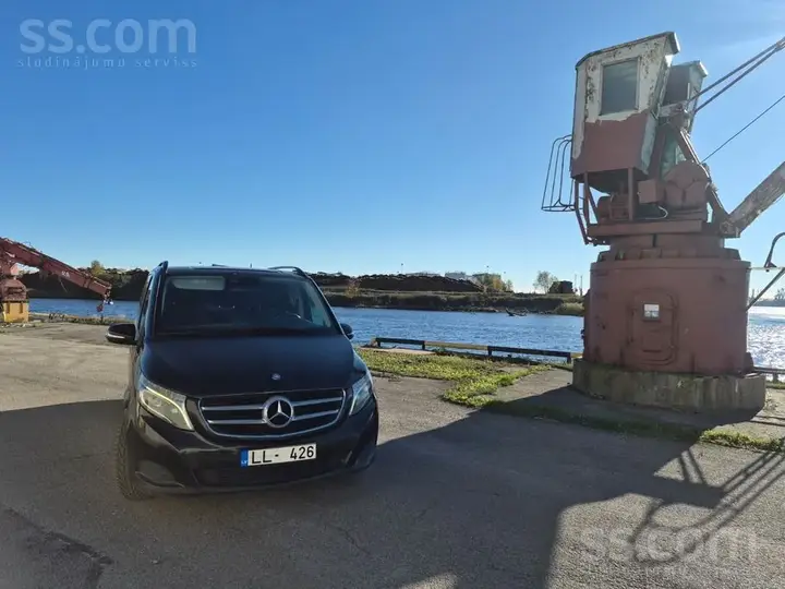 Mercedes-Benz V-Class 2015 photo 5