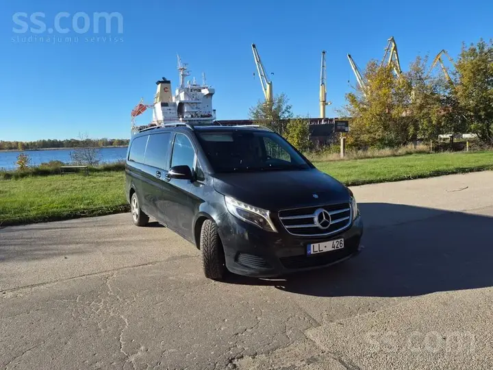 Mercedes-Benz V-Class 2015 photo 4