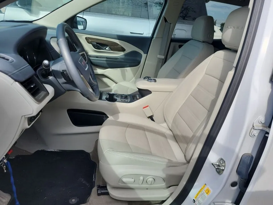 GMC Terrain 2024 photo 3