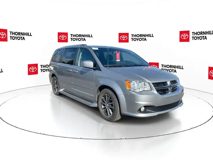 Dodge Grand Caravan 2016 photo 2