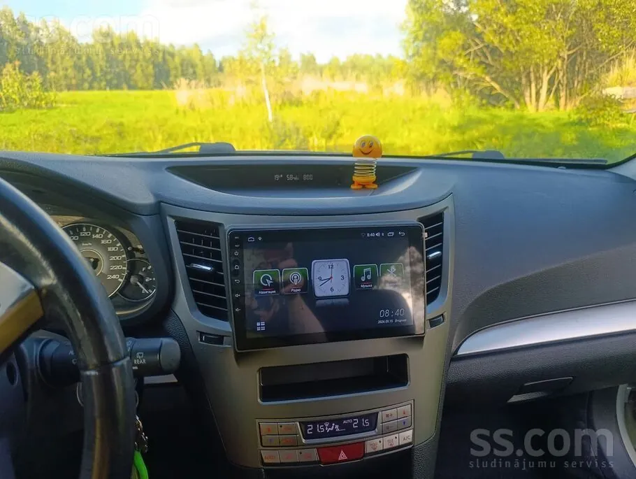 Subaru Outback 2010 photo 3