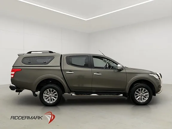Mitsubishi L200 2016 photo 2