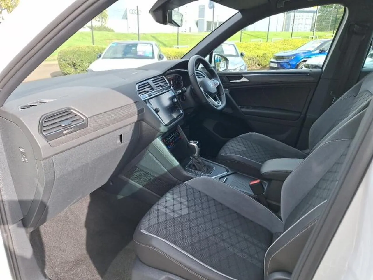 Volkswagen Tiguan 2023 photo 5