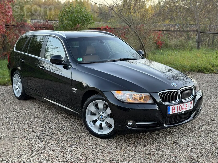 BMW 325 2010 photo 2