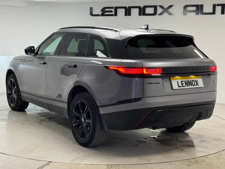 Land Rover Range Rover Velar 2022 photo 4