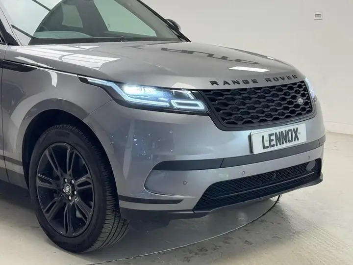 Land Rover Range Rover Velar 2022 photo 2
