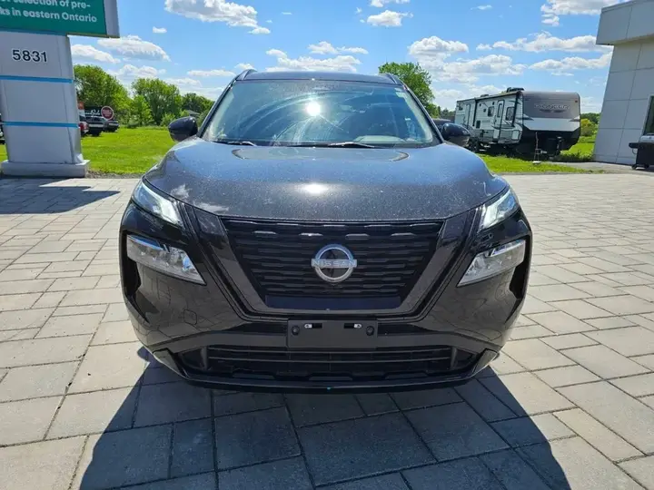 Nissan Rogue 2023 photo 2