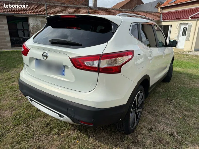 Nissan Qashqai 2016 photo 2