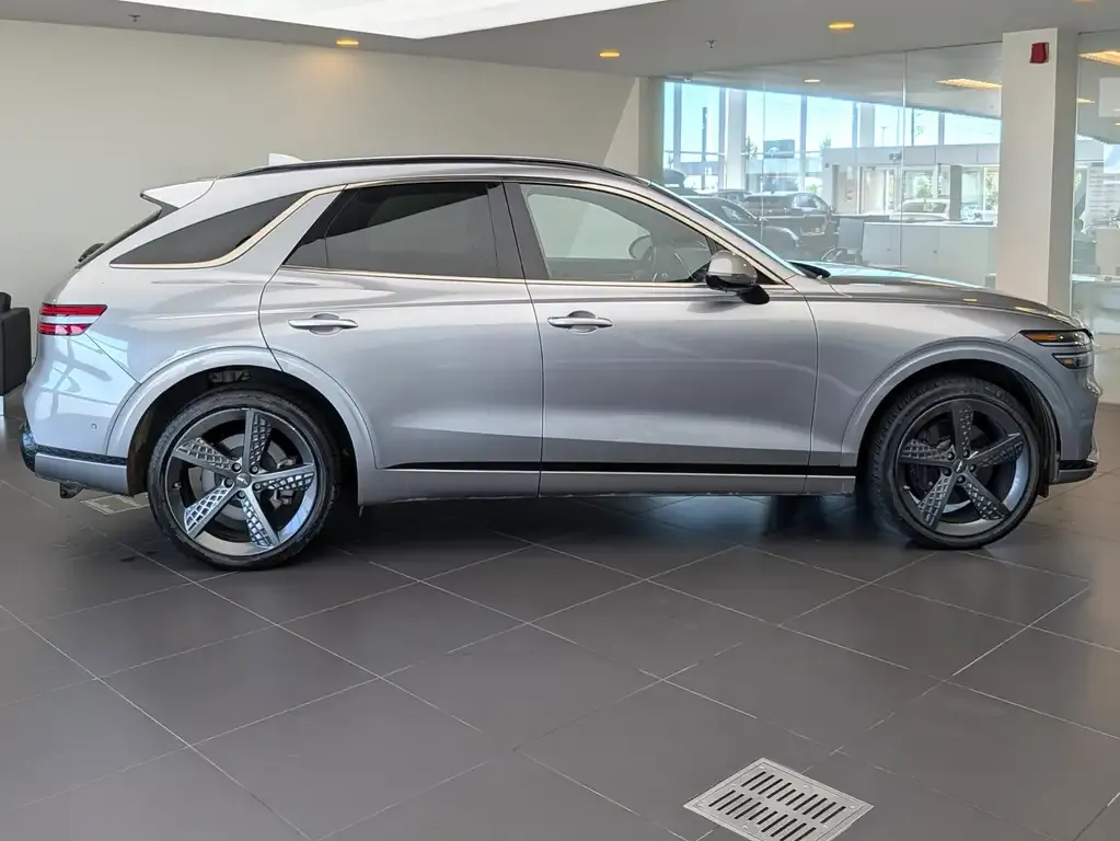 Genesis Gv70 2022 photo 2