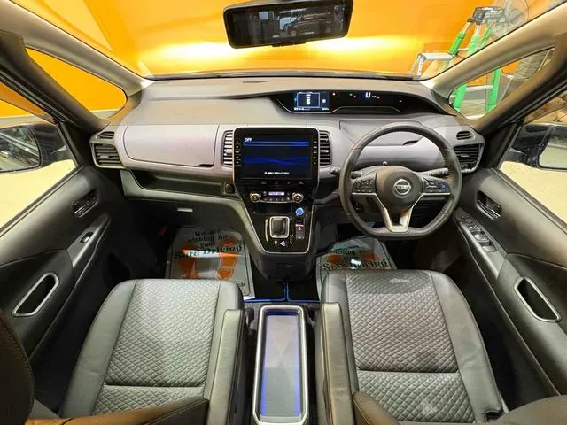 Nissan Serena 2021 photo 2