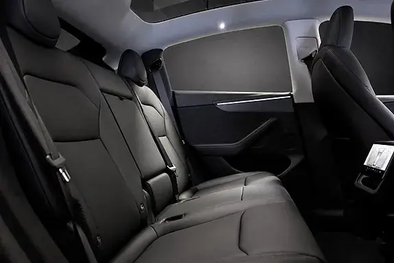 Tesla Model Y 2025 photo 5