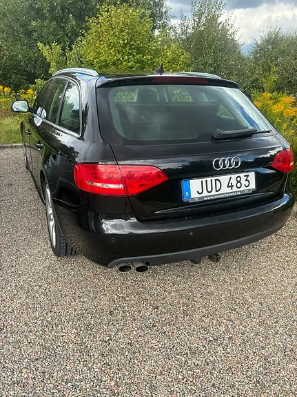 Audi A4 2009 photo 3